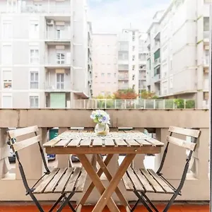 https://corso-buenos-aires-citt-studiappartamento-nuovo-con-wifi.italymilanhotels.net